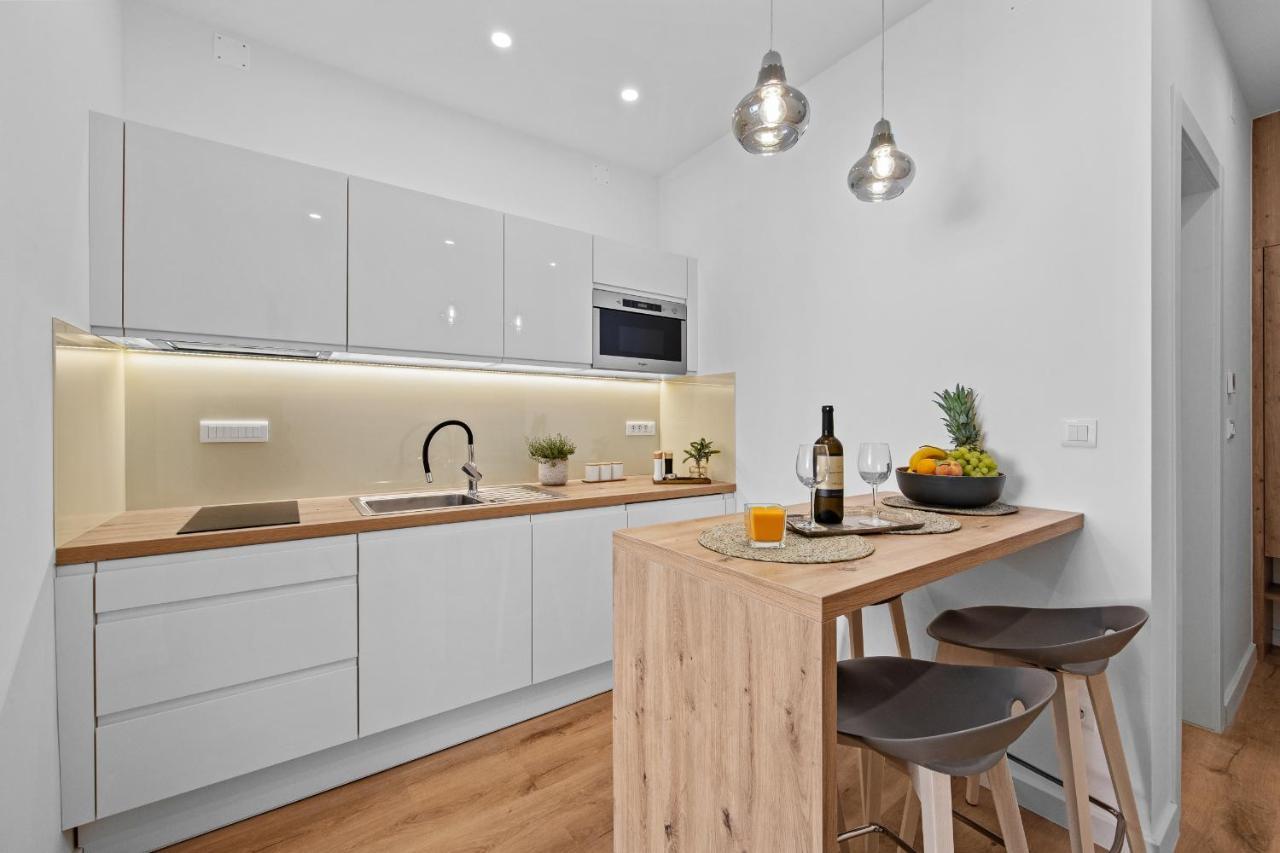 Giardini M Studio Apartments Pula Exterior photo